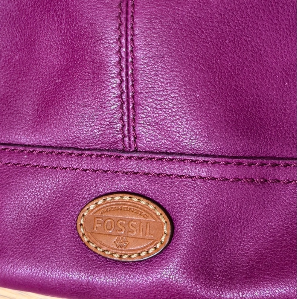 Fossil Purple Leather Crossbody Bag Tan Trim Buckle Flap SHB1045 VINTAGE - Picture 3 of 14